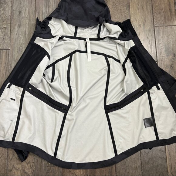 Lululemon Break a Trail Jacket Heritage 365 Camo Deep Coal Multi - Picture 6 of 9
